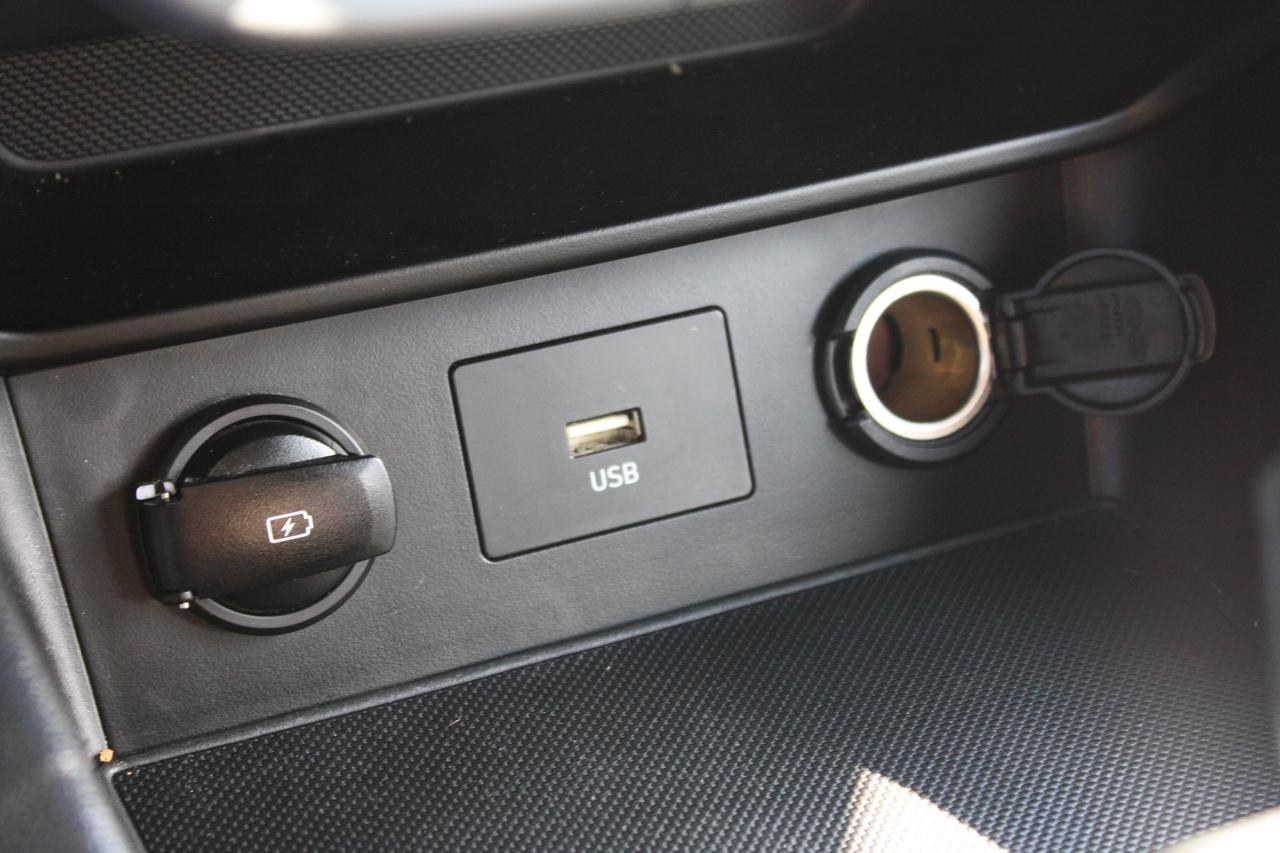 2022 Hyundai KONA Preferred AWD / Heated Seats / Sunroof / Bluetooth Photo