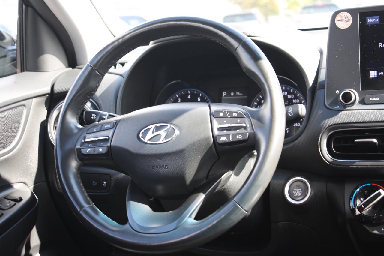 2022 Hyundai KONA Preferred AWD / Heated Seats / Sunroof / Bluetooth Photo