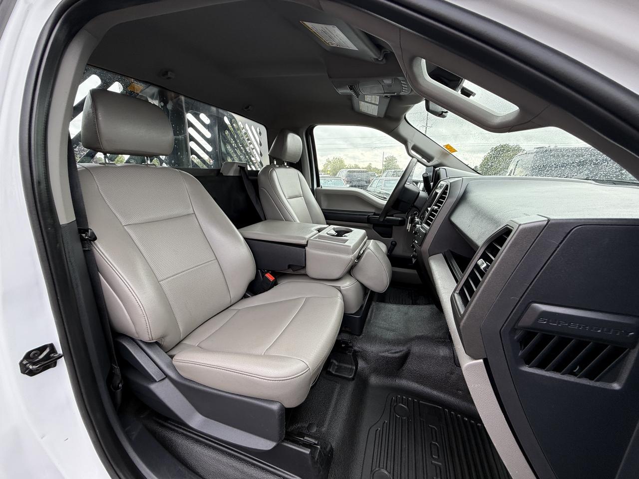 2022 Ford F-550 XL 4WD Reg Cab Dump Truck 4X4 DIESEL Photo