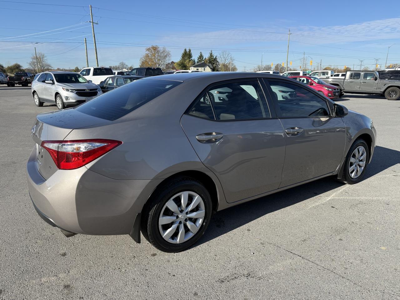 2016 Toyota Corolla 4dr Sdn CVT LE Photo