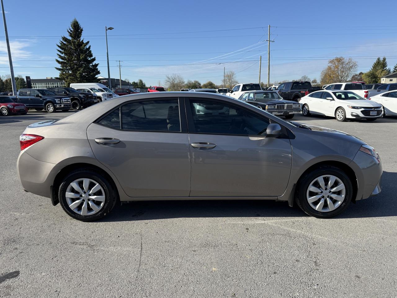 2016 Toyota Corolla 4dr Sdn CVT LE Photo