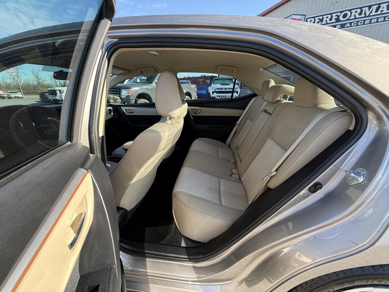 2016 Toyota Corolla 4dr Sdn CVT LE Photo