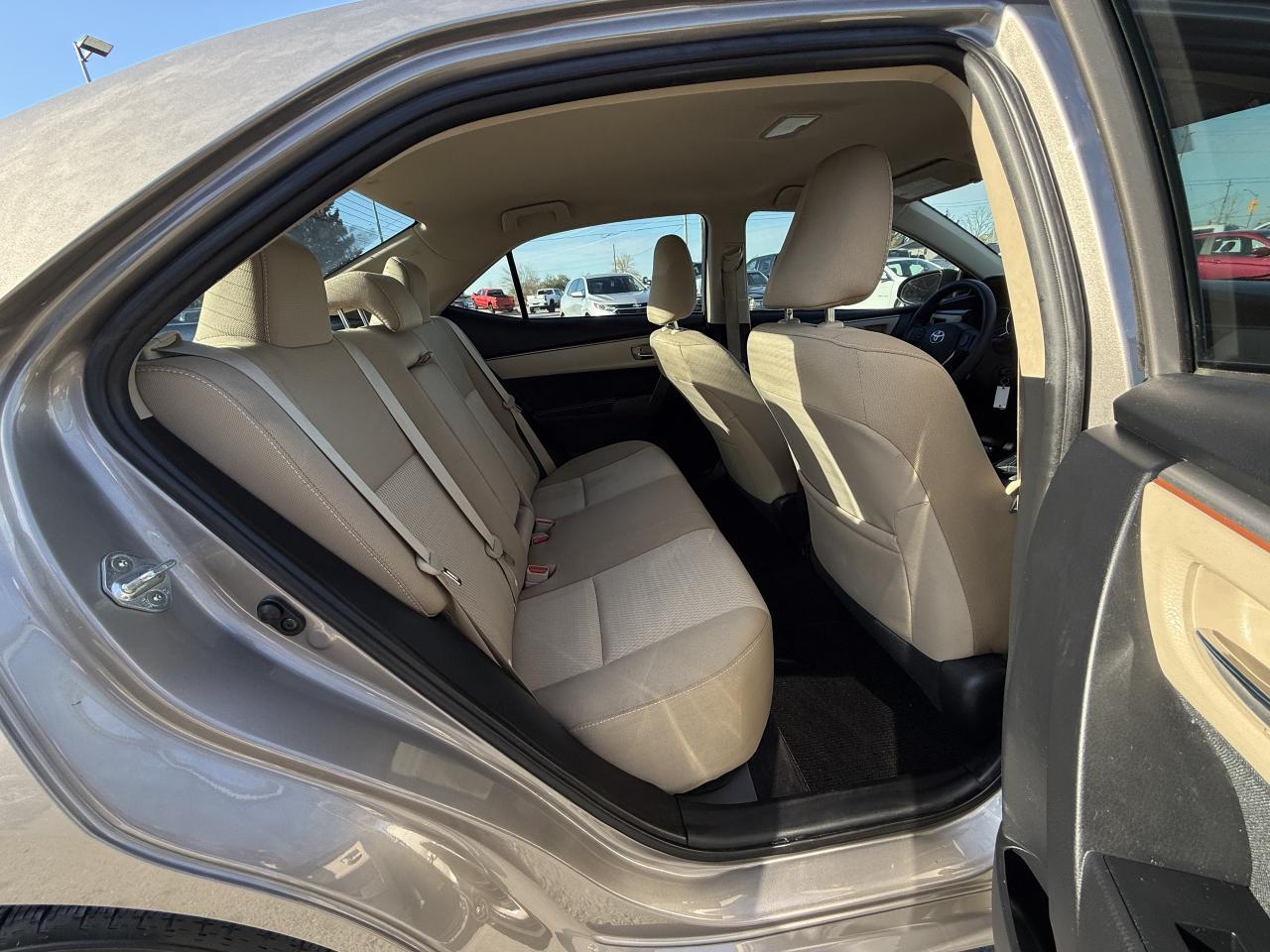 2016 Toyota Corolla 4dr Sdn CVT LE Photo