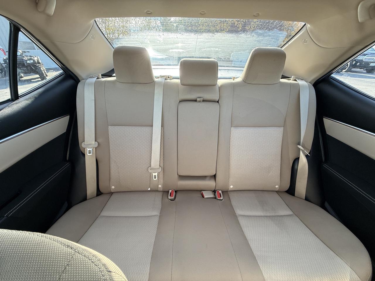 2016 Toyota Corolla 4dr Sdn CVT LE Photo