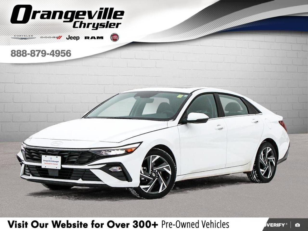 2024 Hyundai Elantra LuxuryONE-OWNER, ACCIDENT-FREE, SUNROOF, LEATHER, Photo