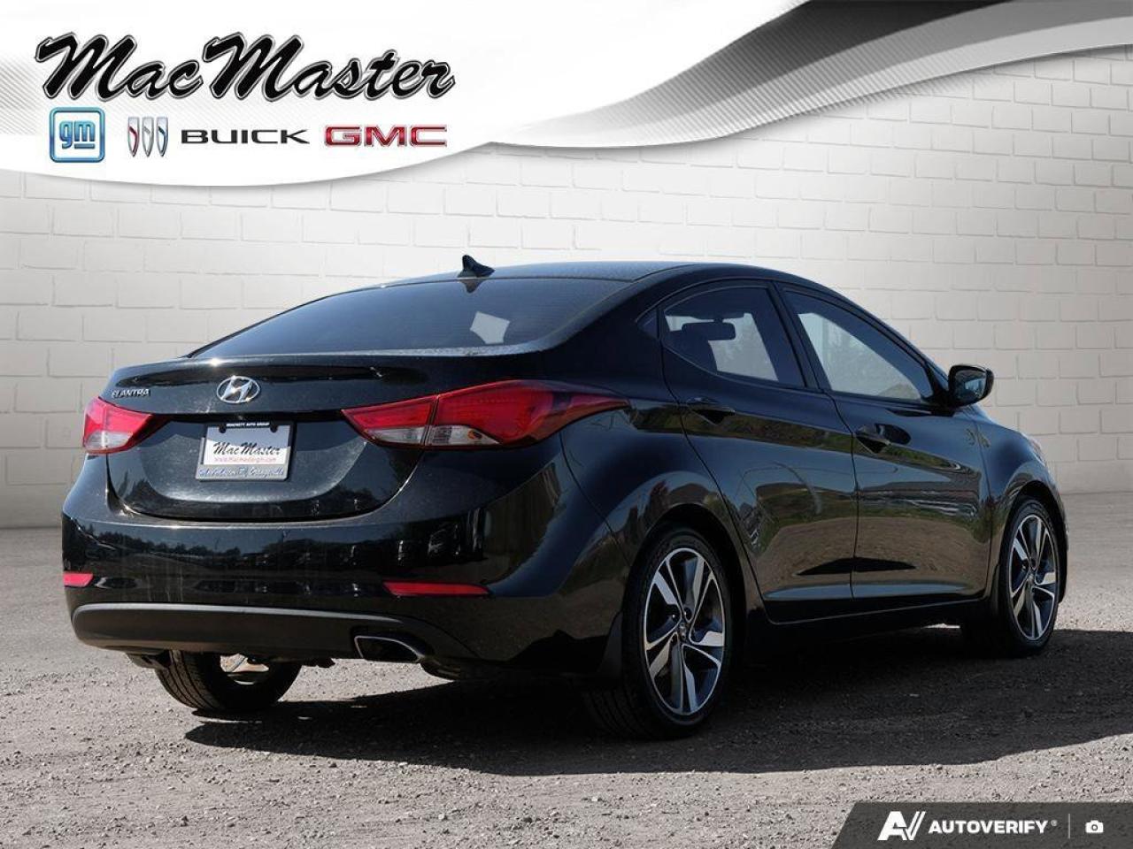 2016 Hyundai Elantra SportGLS, 2.0L, MANUAL, HEATED CLOTH, ROOF, CERTIF Photo4