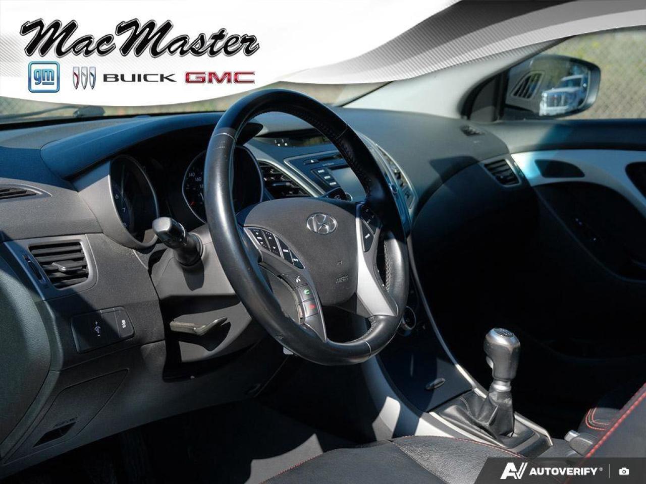 2016 Hyundai Elantra SportGLS, 2.0L, MANUAL, HEATED CLOTH, ROOF, CERTIF Photo