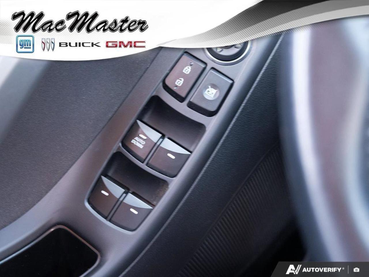 2016 Hyundai Elantra SportGLS, 2.0L, MANUAL, HEATED CLOTH, ROOF, CERTIF Photo