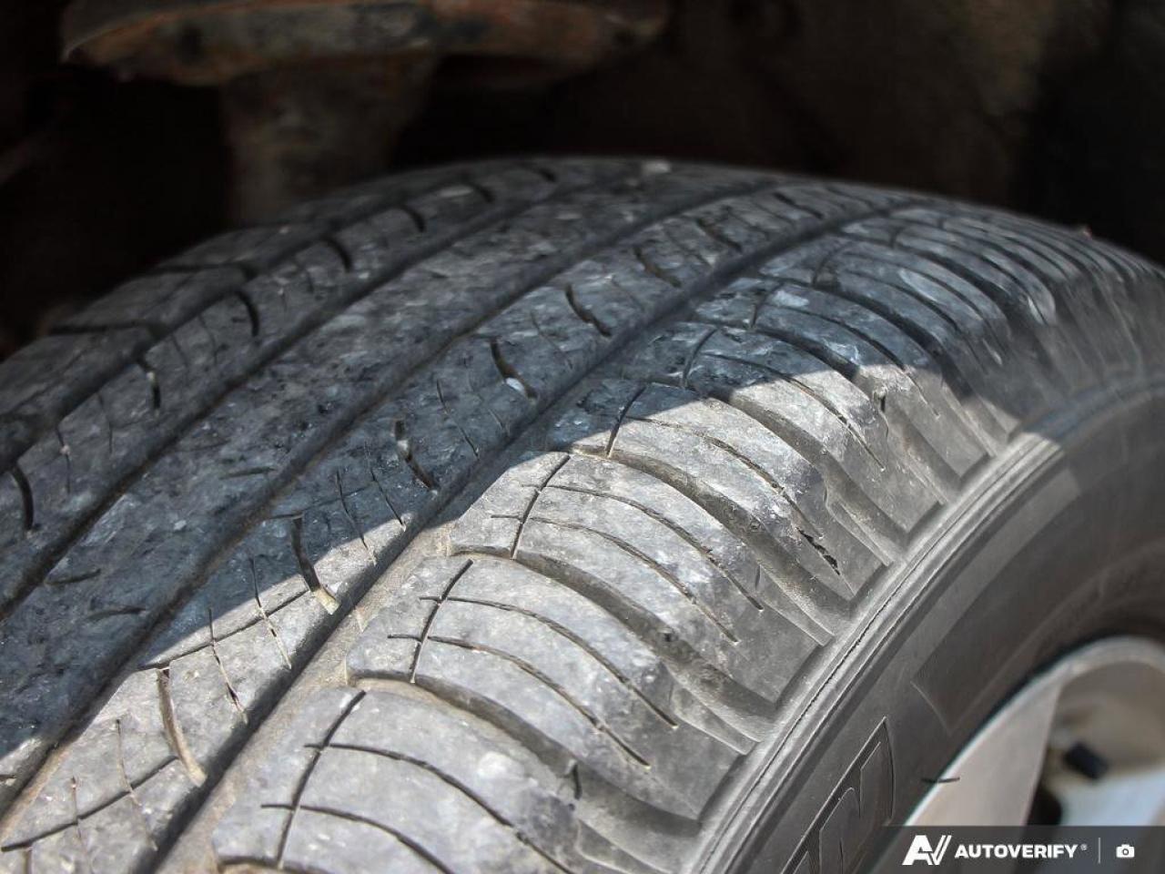 2013 Toyota Highlander LimitedAS-TRADED, ACCIDENT-FREE, NAV, JBL AUDIO, L Photo