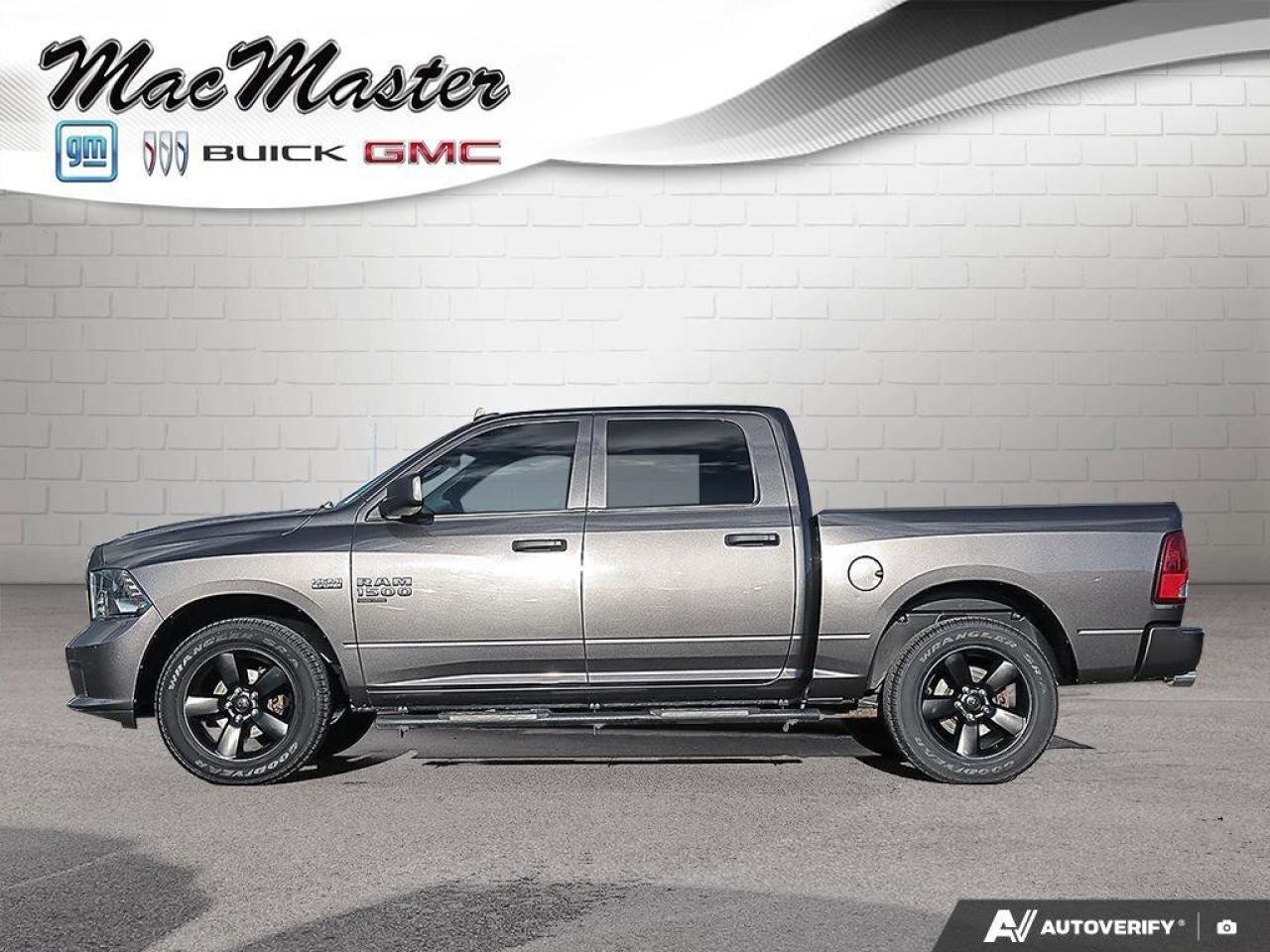 2019 RAM 1500 Classic ExpressBLACK EXPRESS, HEMI, CREW, 4X4, HEATED CLOT Photo2