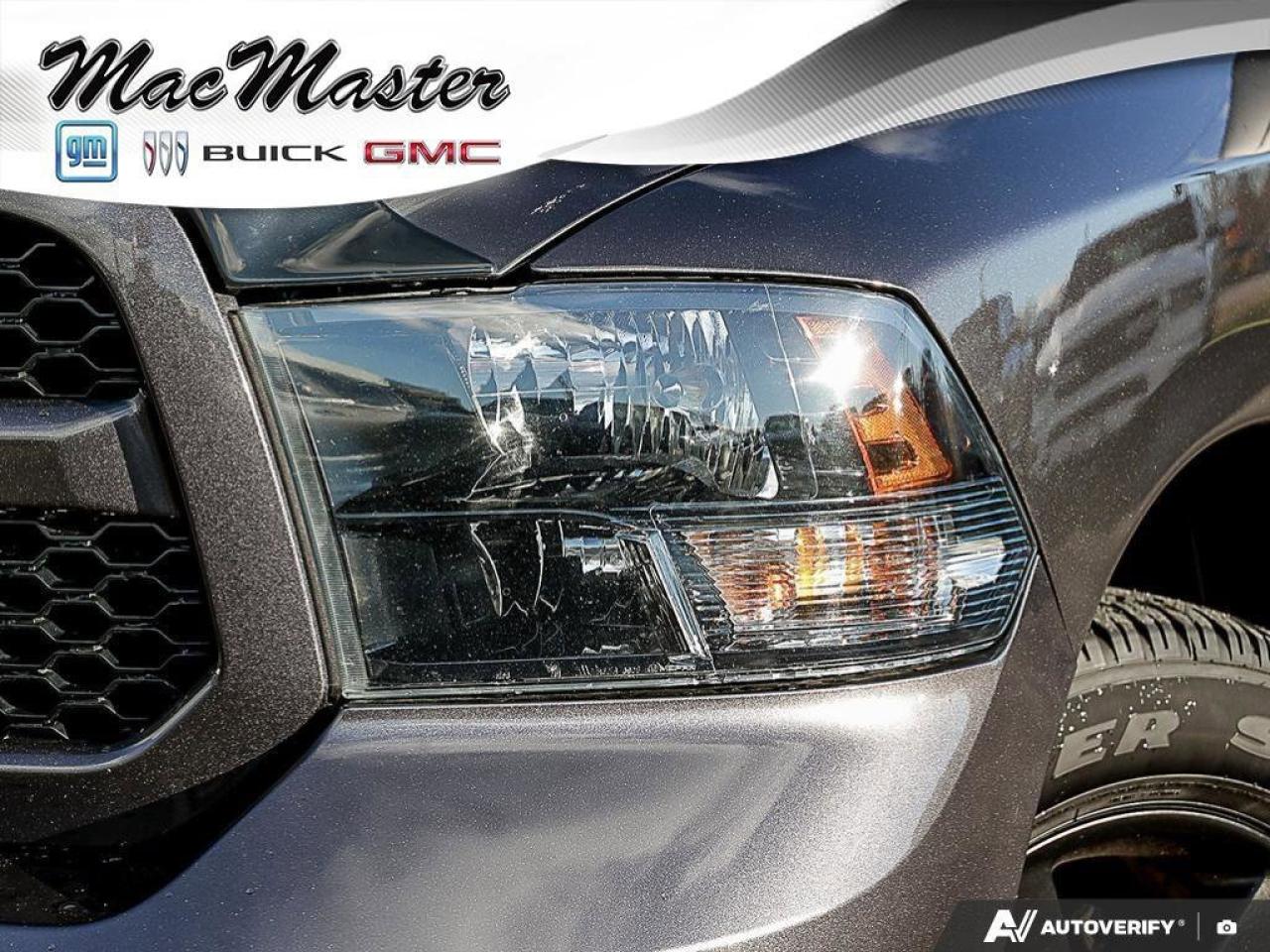 2019 RAM 1500 Classic ExpressBLACK EXPRESS, HEMI, CREW, 4X4, HEATED CLOT Photo