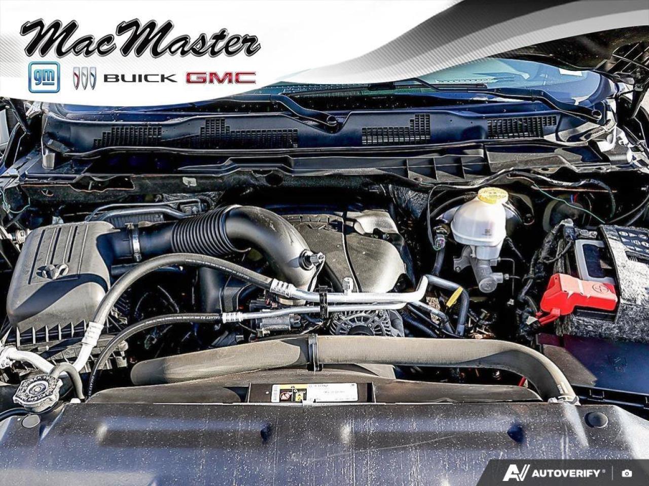 2019 RAM 1500 Classic ExpressBLACK EXPRESS, HEMI, CREW, 4X4, HEATED CLOT Photo