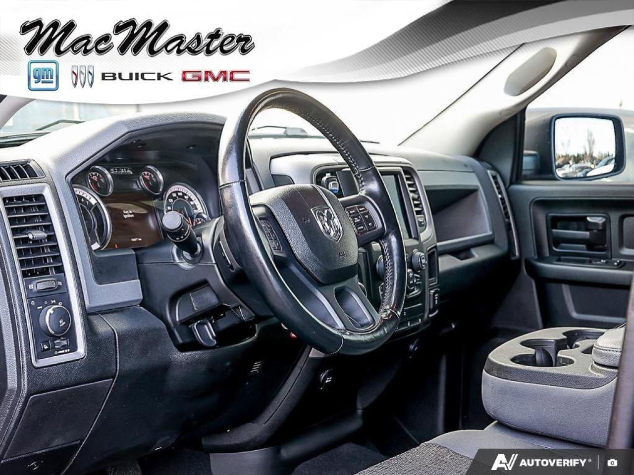 2019 RAM 1500 Classic ExpressBLACK EXPRESS, HEMI, CREW, 4X4, HEATED CLOT Photo