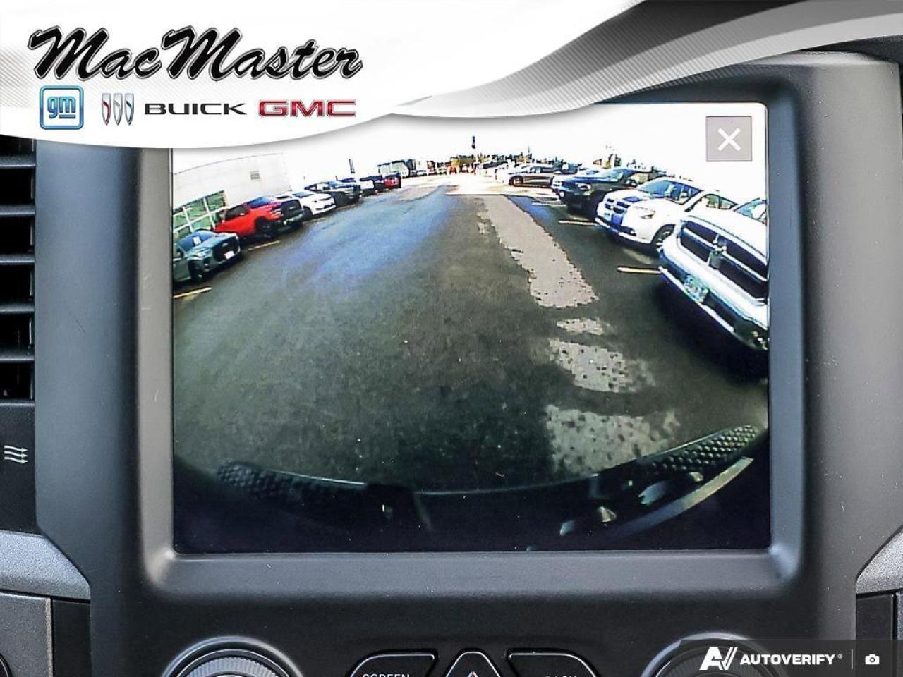 2019 RAM 1500 Classic ExpressBLACK EXPRESS, HEMI, CREW, 4X4, HEATED CLOT Photo