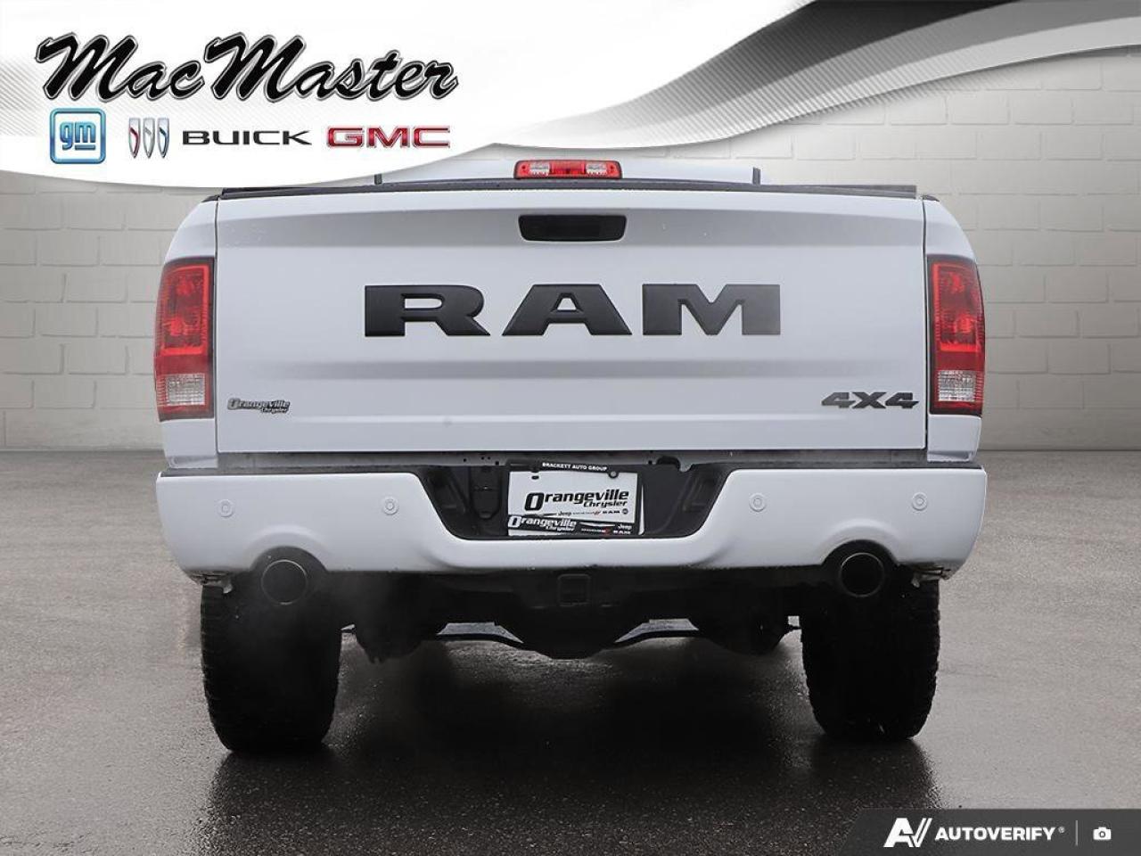 2022 RAM 1500 Classic ExpressBLACK EXPRESS, NIGHT, CREW, 4X4, HEMI, SUB Photo