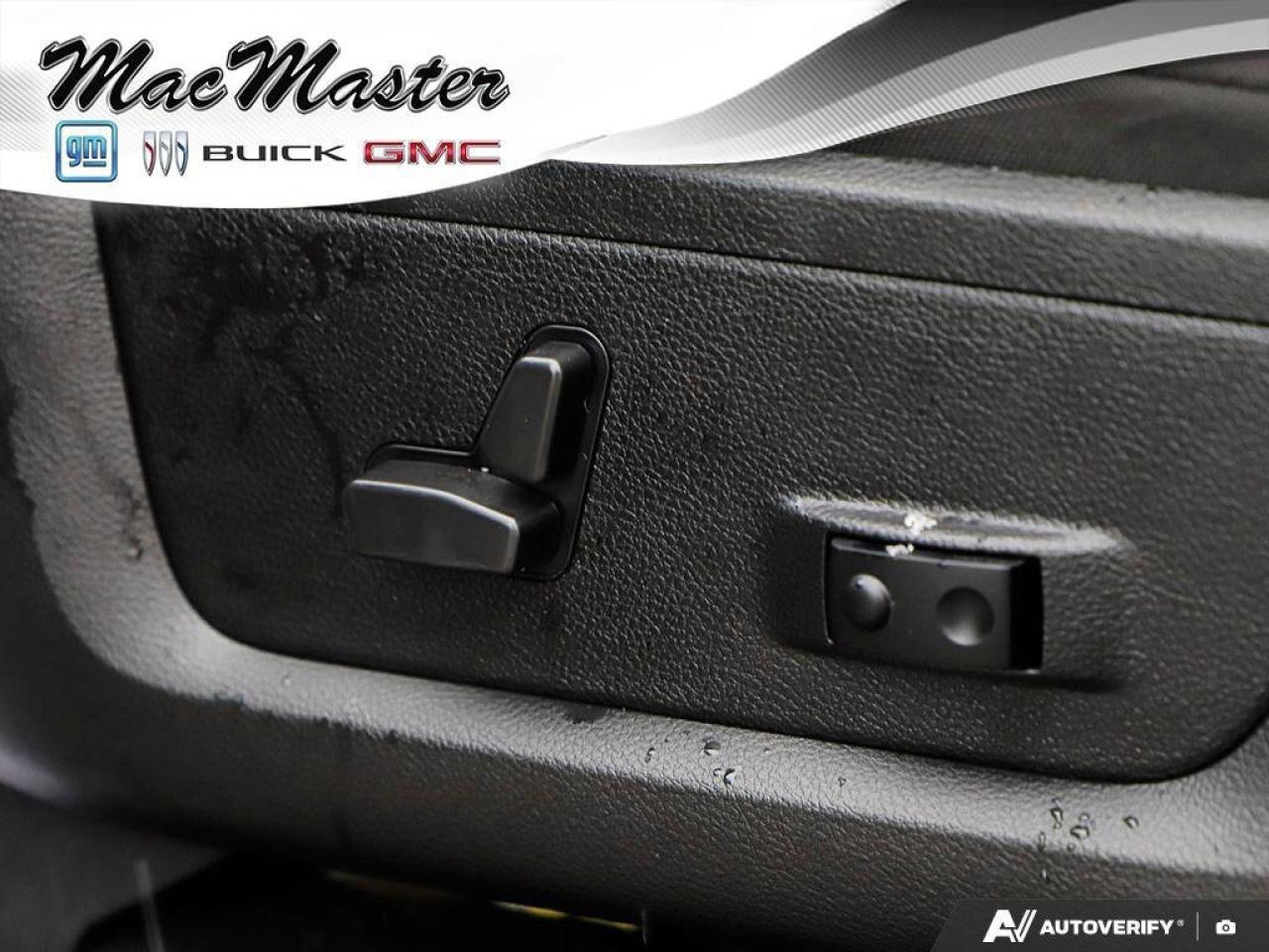 2022 RAM 1500 Classic ExpressBLACK EXPRESS, NIGHT, CREW, 4X4, HEMI, SUB Photo