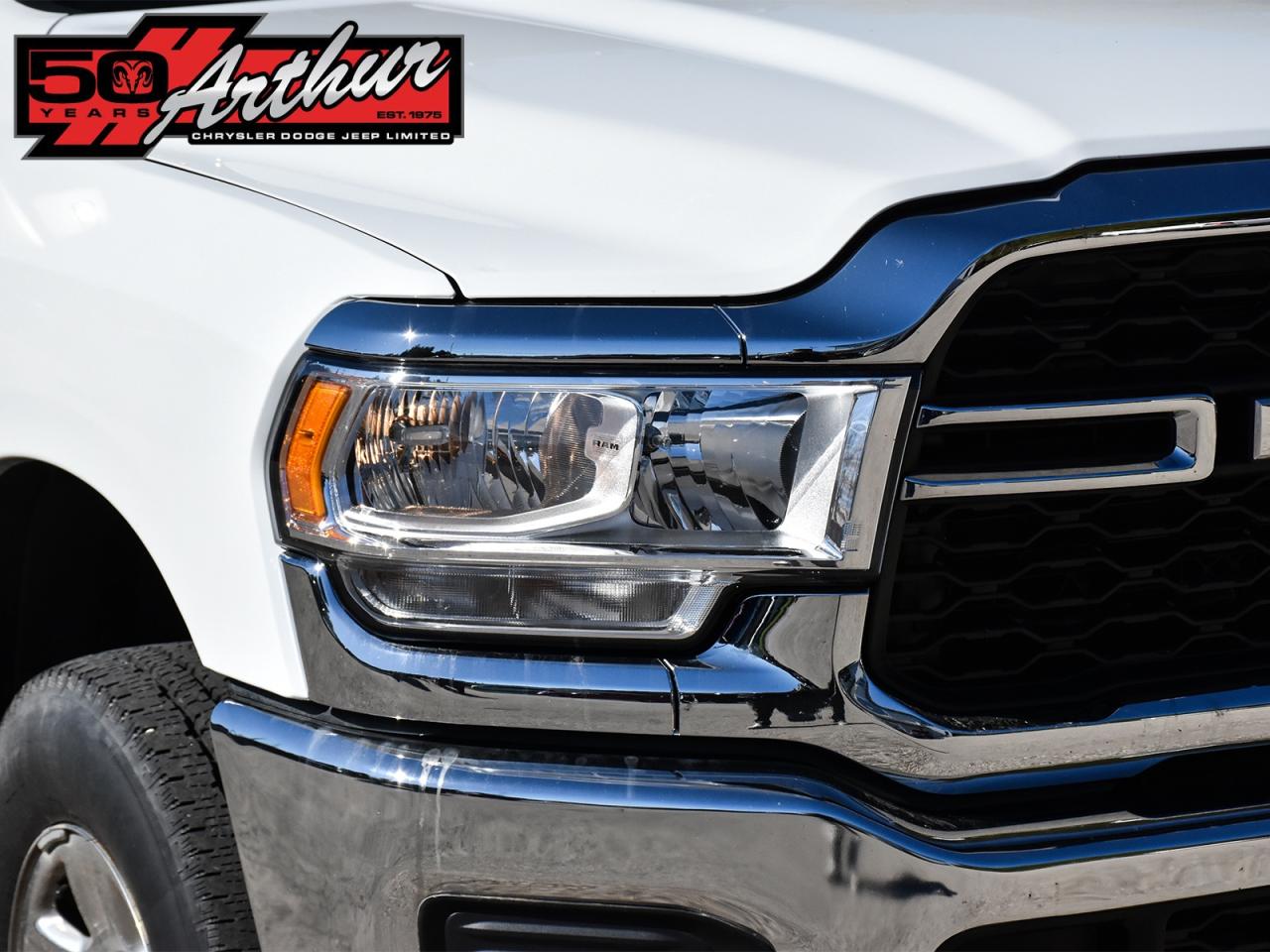 2023 RAM 2500 TRADESMAN CREW CAB 4X4 8FT BOX Photo