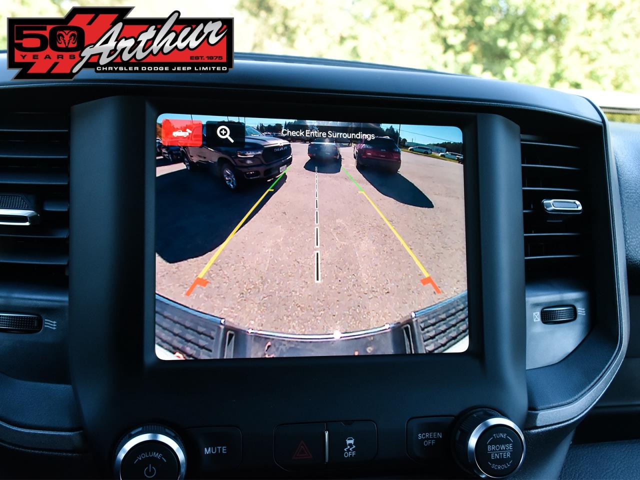 2023 RAM 2500 TRADESMAN CREW CAB 4X4 8FT BOX Photo