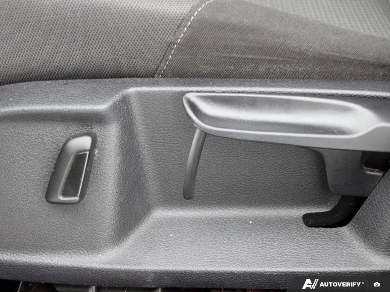 2016 Volkswagen Golf 1.8 TSI TrendlineAS-TRADED, HTD SEATS, BACKUP CAM, Photo