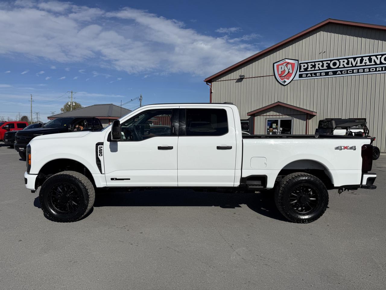 2023 Ford F-250 XLT BDS LEVEL/WHEEL/TIRE/LEATHER PKG!! Photo