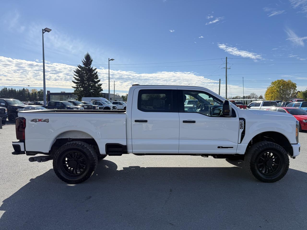 2023 Ford F-250 XLT BDS LEVEL/WHEEL/TIRE/LEATHER PKG!! Photo
