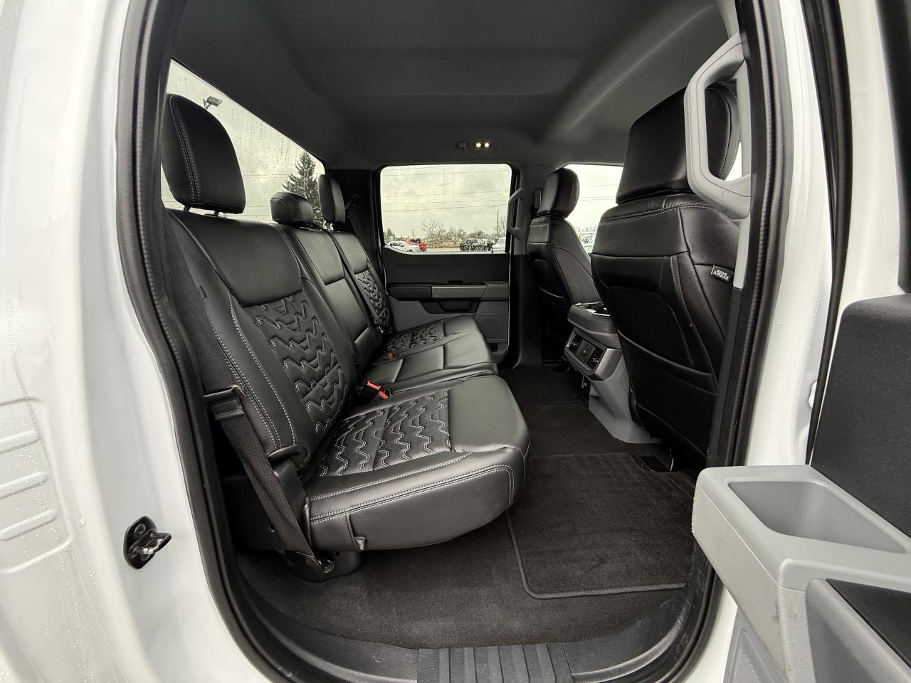 2023 Ford F-250 XLT BDS LEVEL/WHEEL/TIRE/LEATHER PKG!! Photo