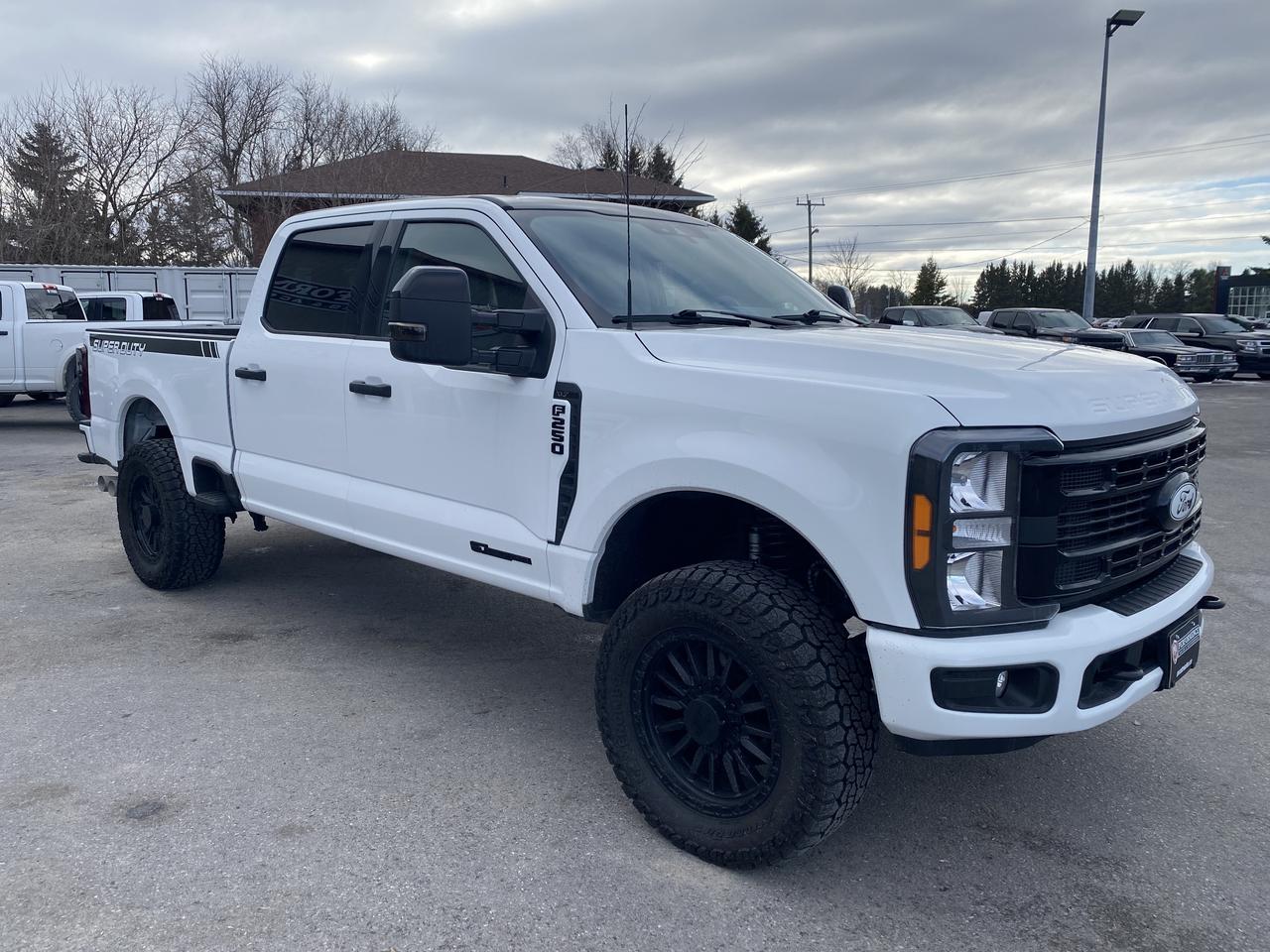 2023 Ford F-250 XLT BDS LEVEL/WHEEL/TIRE/LEATHER PKG!! Photo