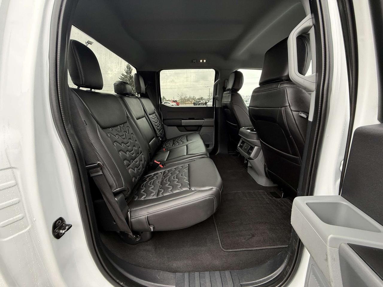 2023 Ford F-250 XLT BDS LEVEL/WHEEL/TIRE/LEATHER PKG!! Photo