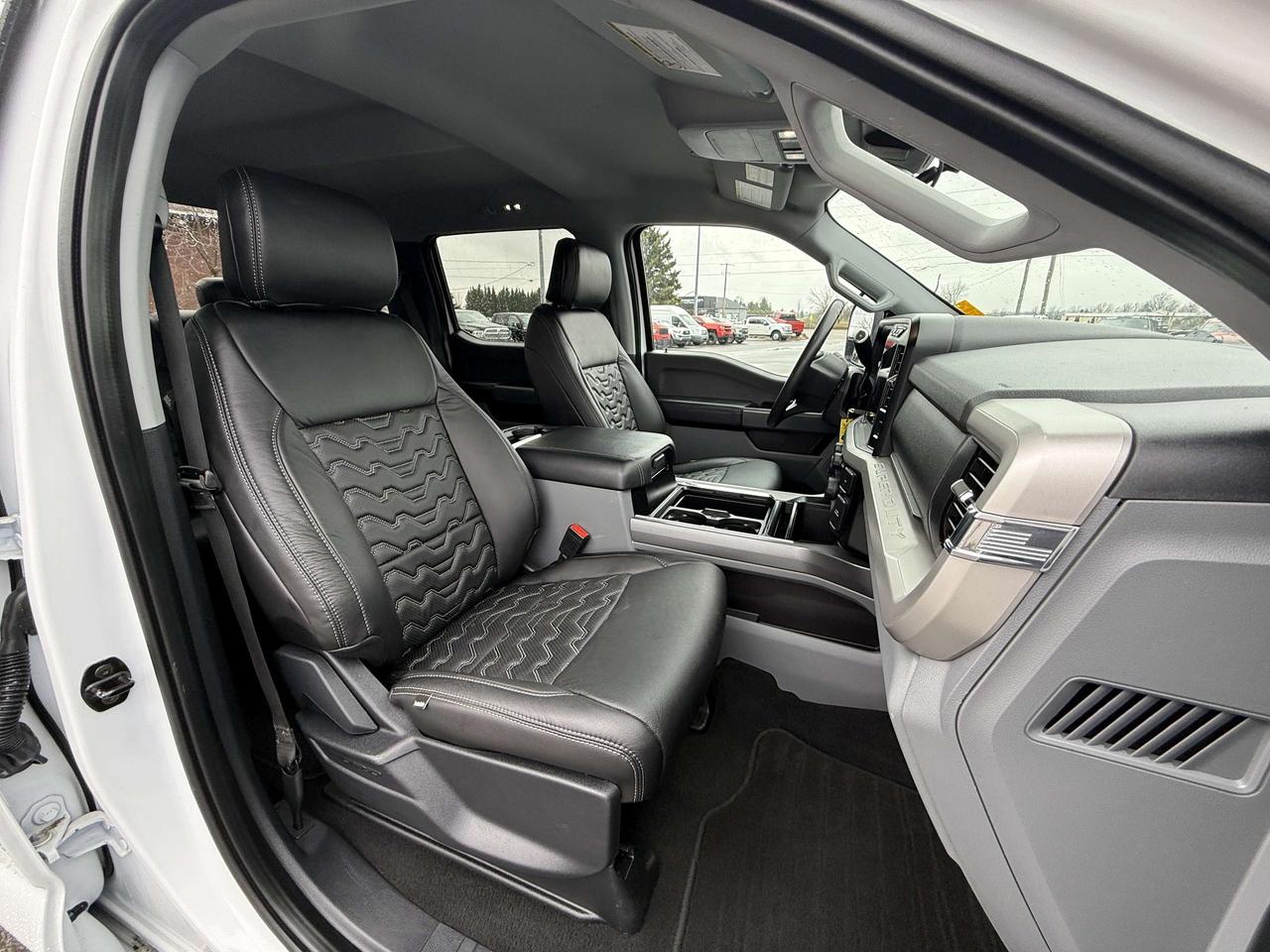 2023 Ford F-250 XLT BDS LEVEL/WHEEL/TIRE/LEATHER PKG!! Photo