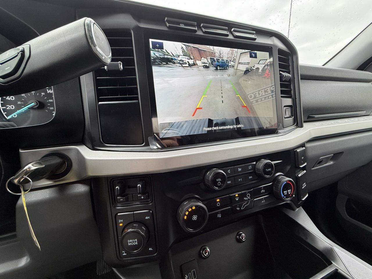 2023 Ford F-250 XLT BDS LEVEL/WHEEL/TIRE/LEATHER PKG!! Photo