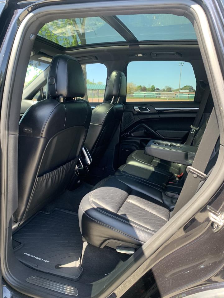 2015 Porsche Cayenne S NAVI LED PANO ROOF WARRANTY FINANCING Photo