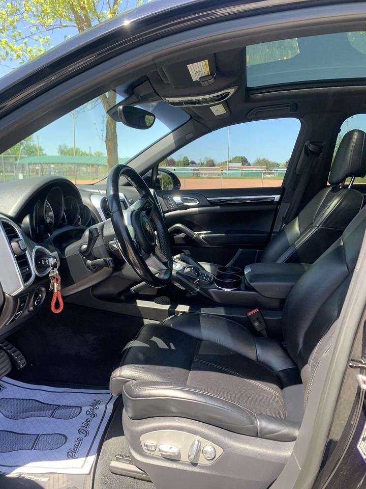 2015 Porsche Cayenne S NAVI LED PANO ROOF WARRANTY FINANCING Photo
