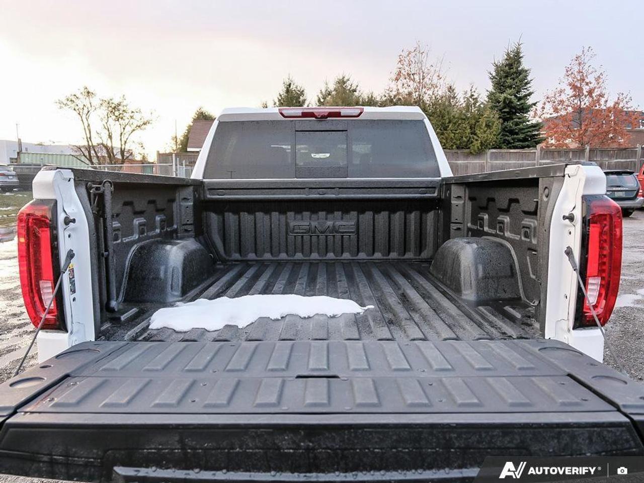 2025 GMC Sierra 1500 DenaliDENALI RESERVE, 4X4, CREW, DURAMAX, NAV, ROO Photo