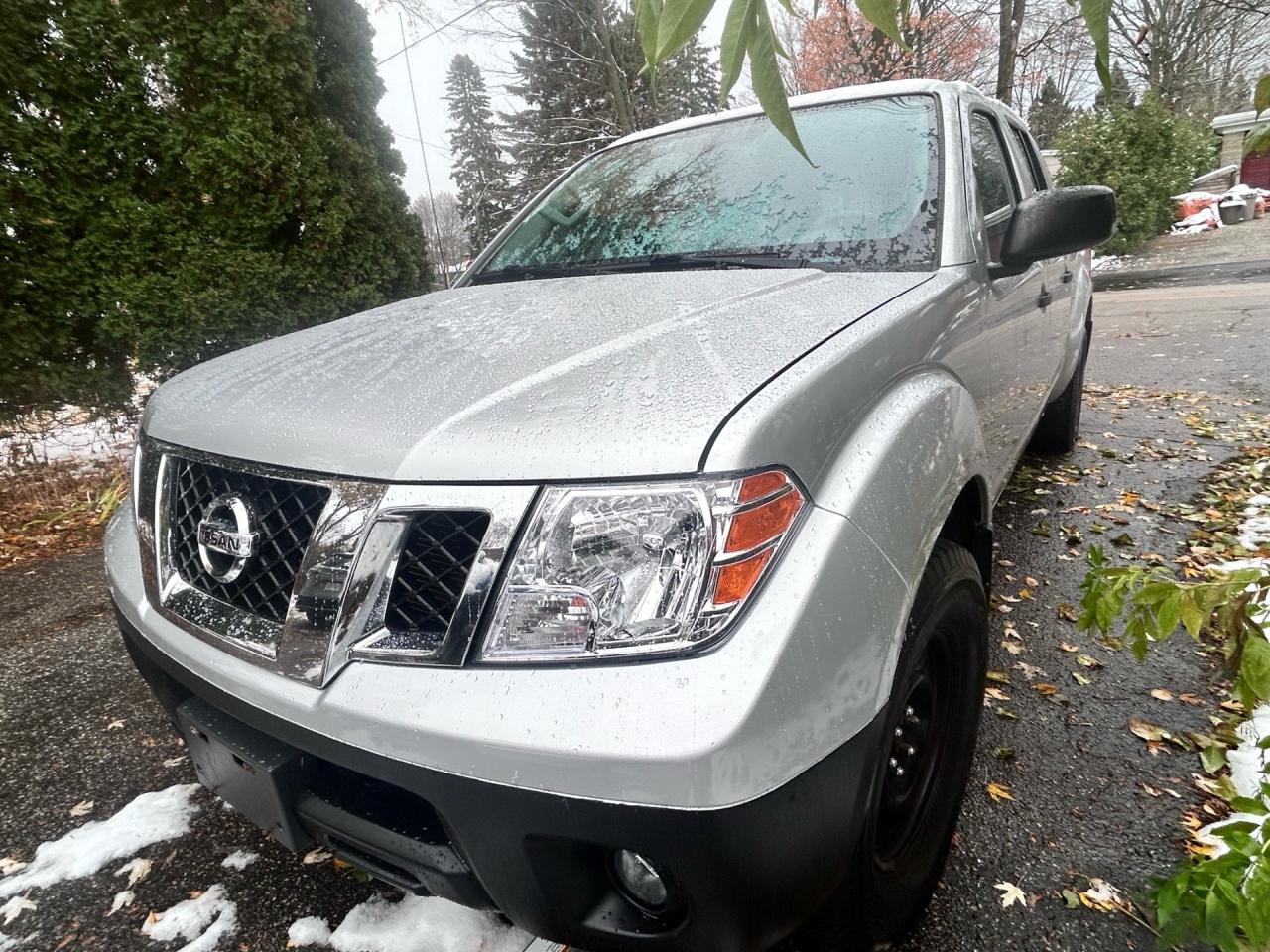 2019 Nissan Frontier Crew Cab SV Long Bed 4x4 Auto Photo0