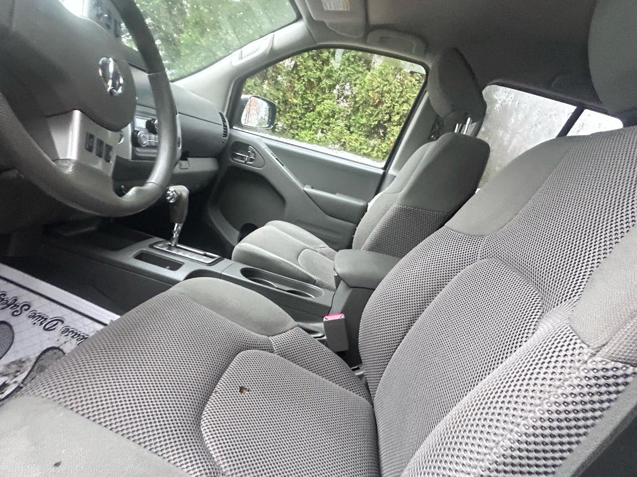 2019 Nissan Frontier Crew Cab SV Long Bed 4x4 Auto Photo