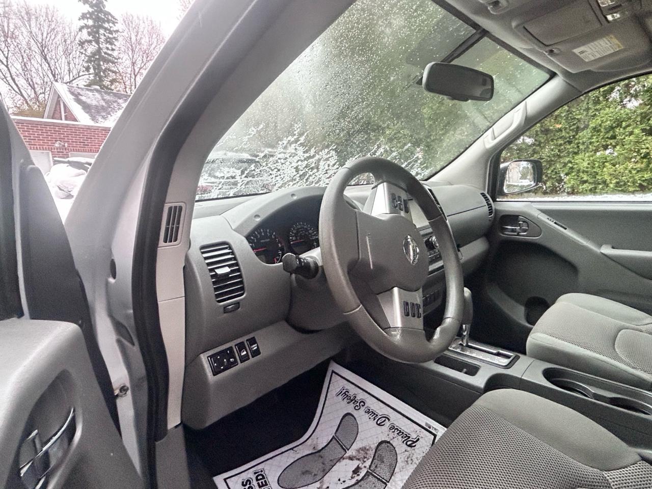 2019 Nissan Frontier Crew Cab SV Long Bed 4x4 Auto Photo