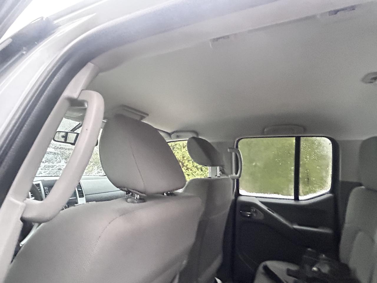 2019 Nissan Frontier Crew Cab SV Long Bed 4x4 Auto Photo