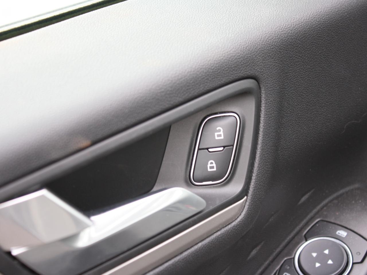 2020 Ford Escape SE AWD / Heated Seats / Blind Spot / Camera Photo