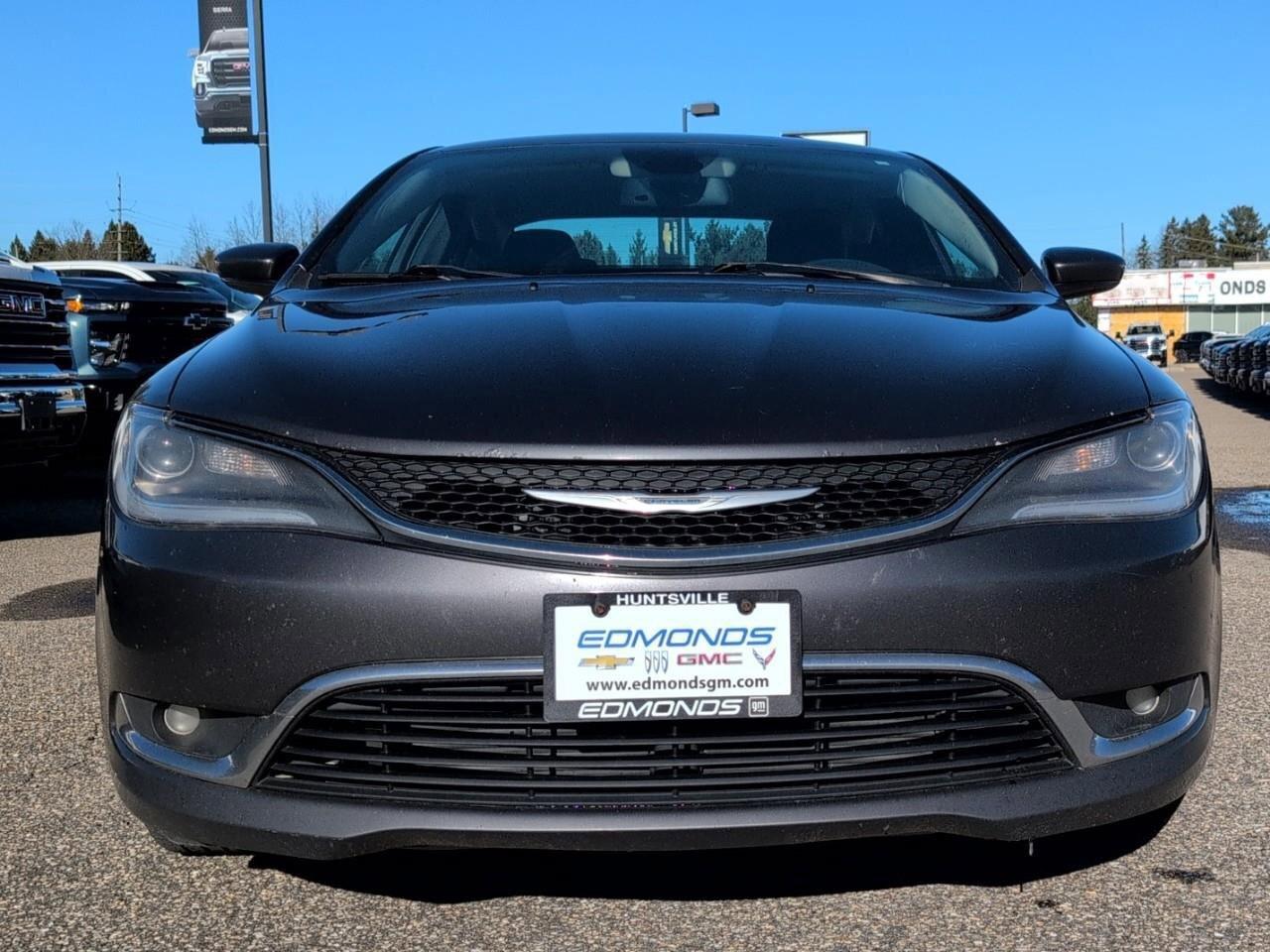 2015 Chrysler 200 LimitedRemote Start   Cruise Control   Bluetooth Photo