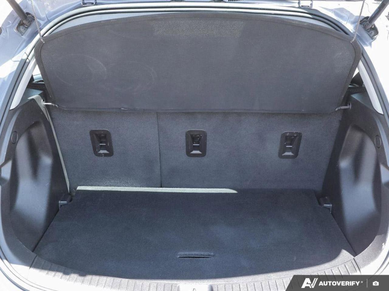 2023 Chevrolet Bolt EV 1LTLT, 416KM RANGE, HEATED CLOTH/WHEEL, 1-OWNER! Photo