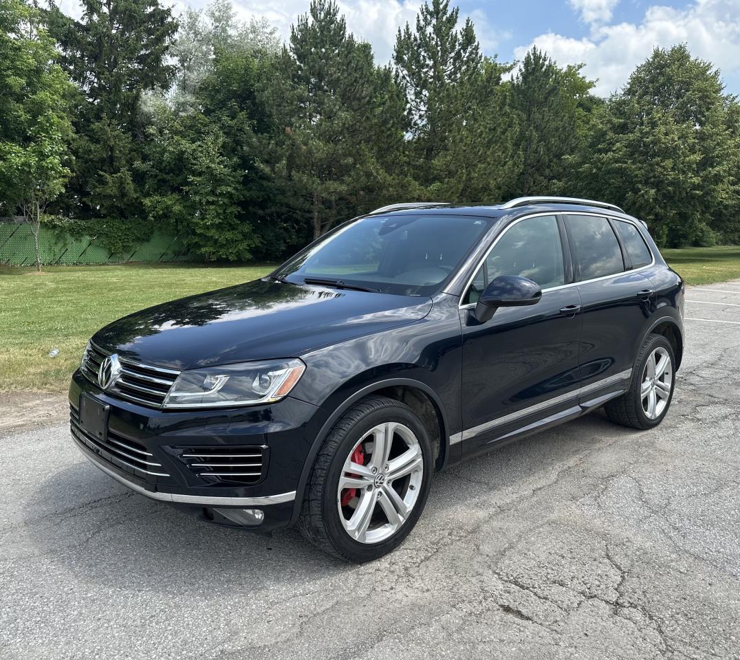 2015 Volkswagen Touareg HIGHLINE R LINE NAVI PANO ROOF WARRANTY FINANCING Photo2