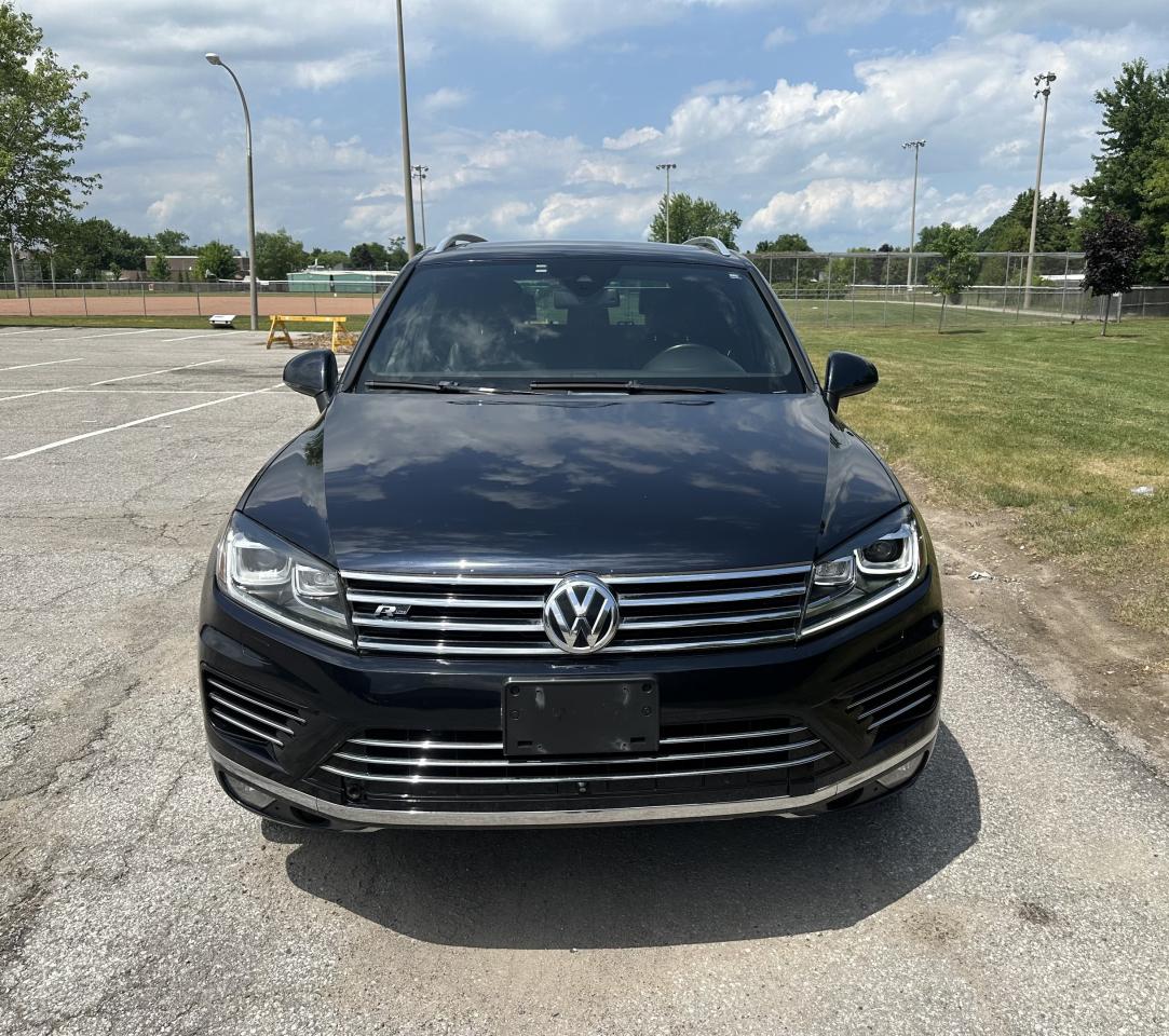 2015 Volkswagen Touareg HIGHLINE R LINE NAVI PANO ROOF WARRANTY FINANCING Photo