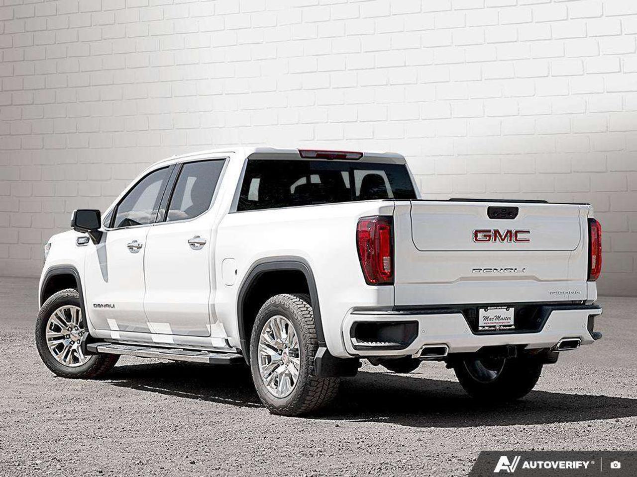2025 GMC Sierra 1500 DENALI PREMIUM, DURAMAX, CREW, 4X4, LOADED, 1-OWNER! Photo