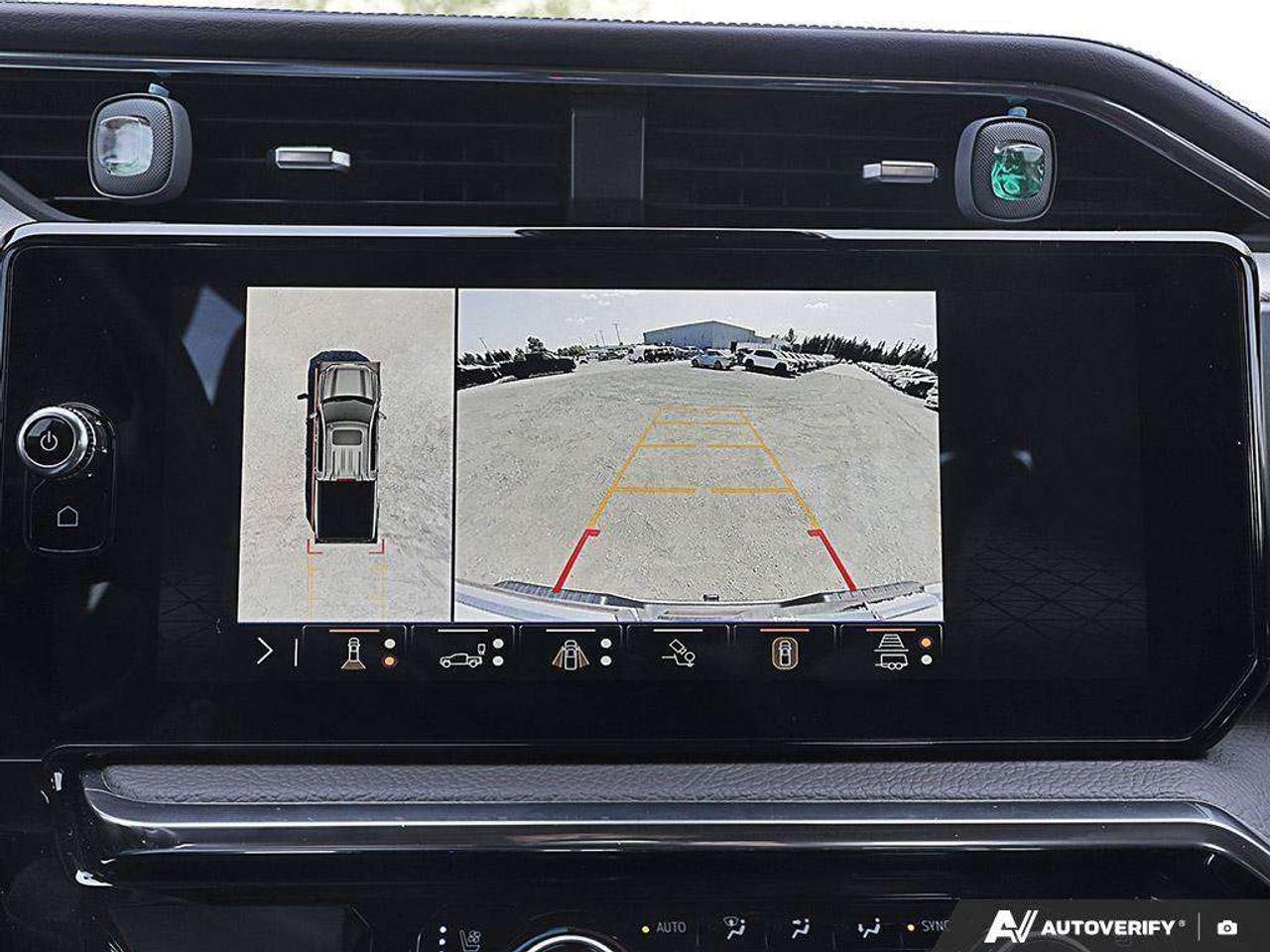 2025 GMC Sierra 1500 DENALI PREMIUM, DURAMAX, CREW, 4X4, LOADED, 1-OWNER! Photo
