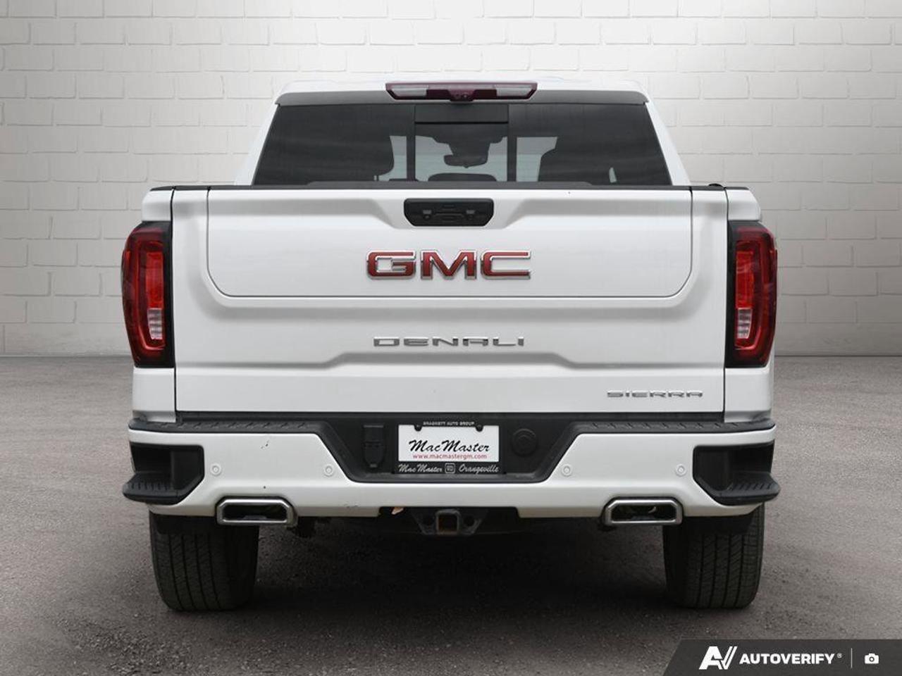 2023 GMC Sierra 1500 DenaliDENALI RESERVE, DURAMAX, LOADED, 1-OWNER! Photo