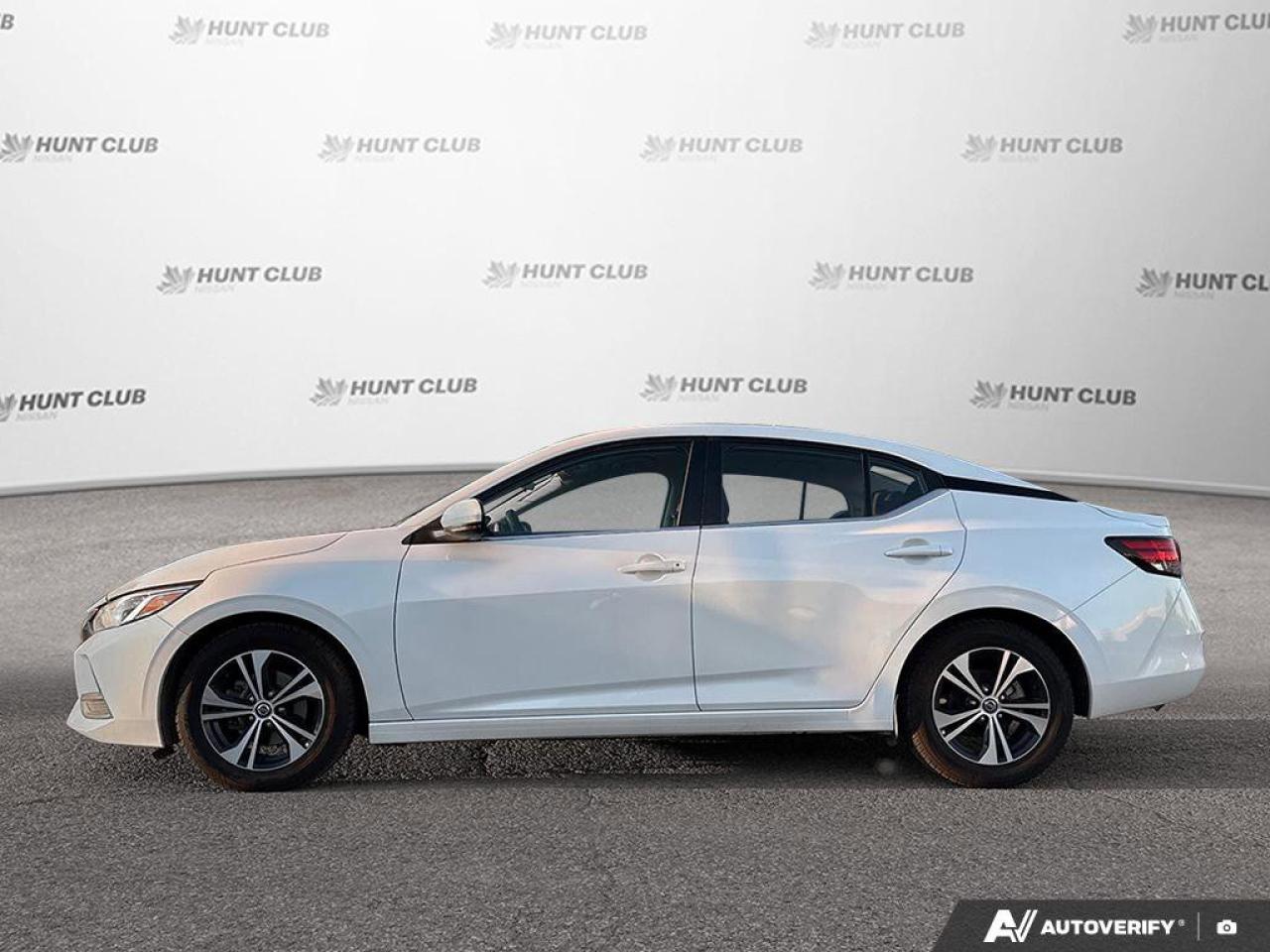 2023 Nissan Sentra SV Photo2