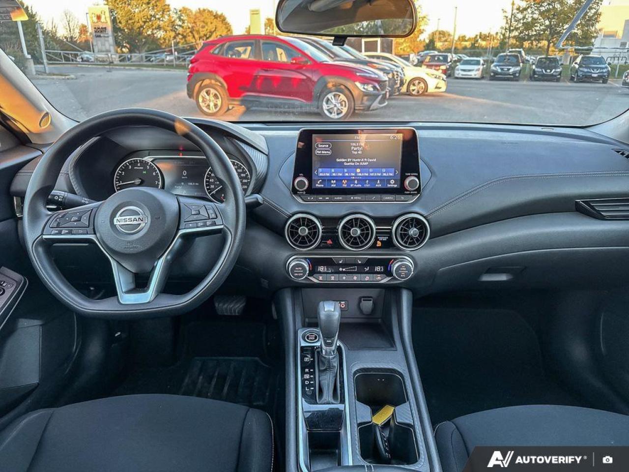 2023 Nissan Sentra SV Photo