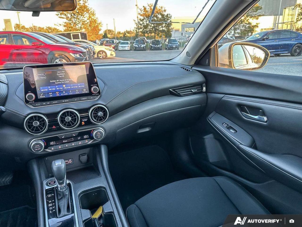 2023 Nissan Sentra SV Photo