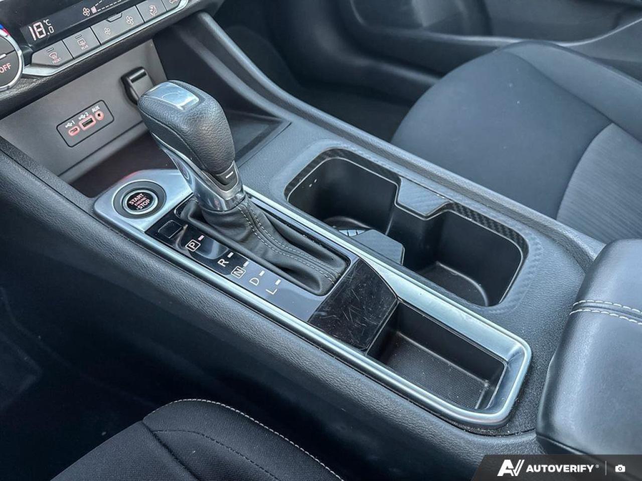 2023 Nissan Sentra SV Photo