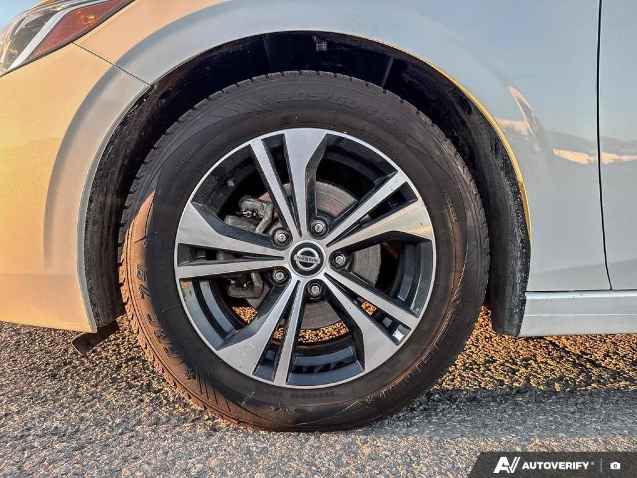 2023 Nissan Sentra SV Photo